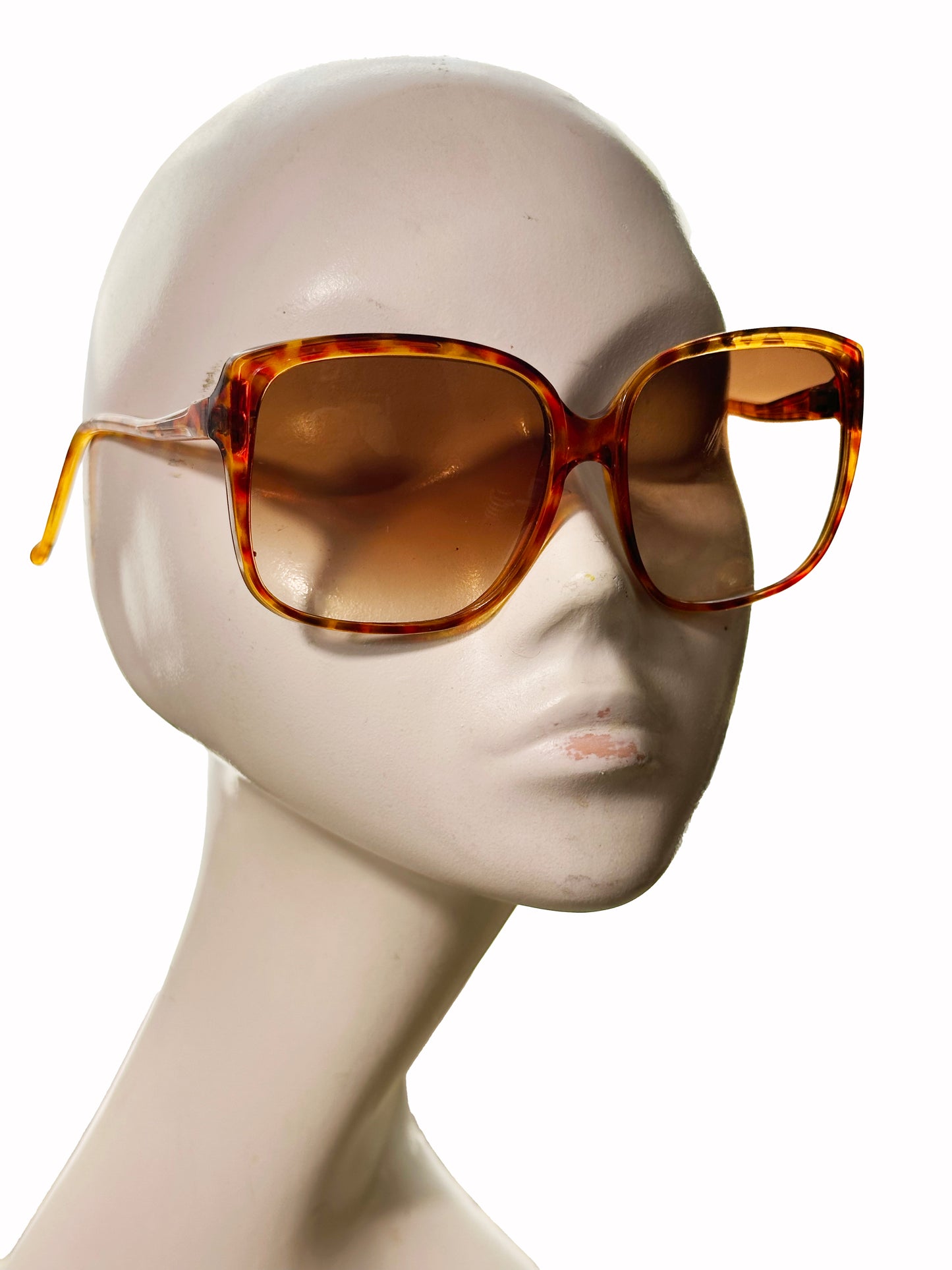 1970s Cat Eye Vintage Sunset Lenses Tortoise Frame