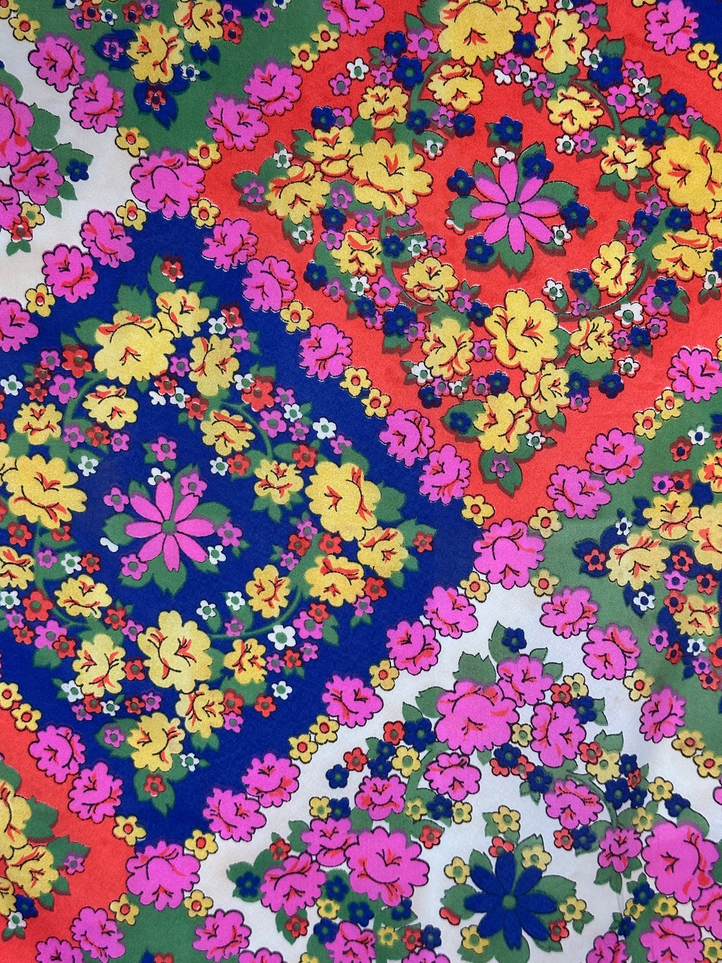 Groovy 60s 70s Psychedelic Mod Floral Square Scarf - Vibrant Vintage Flower Power Headscarf Neck Scarf